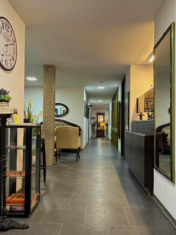 באד נאוהיים Hotel Brunnenhof מראה חיצוני תמונה