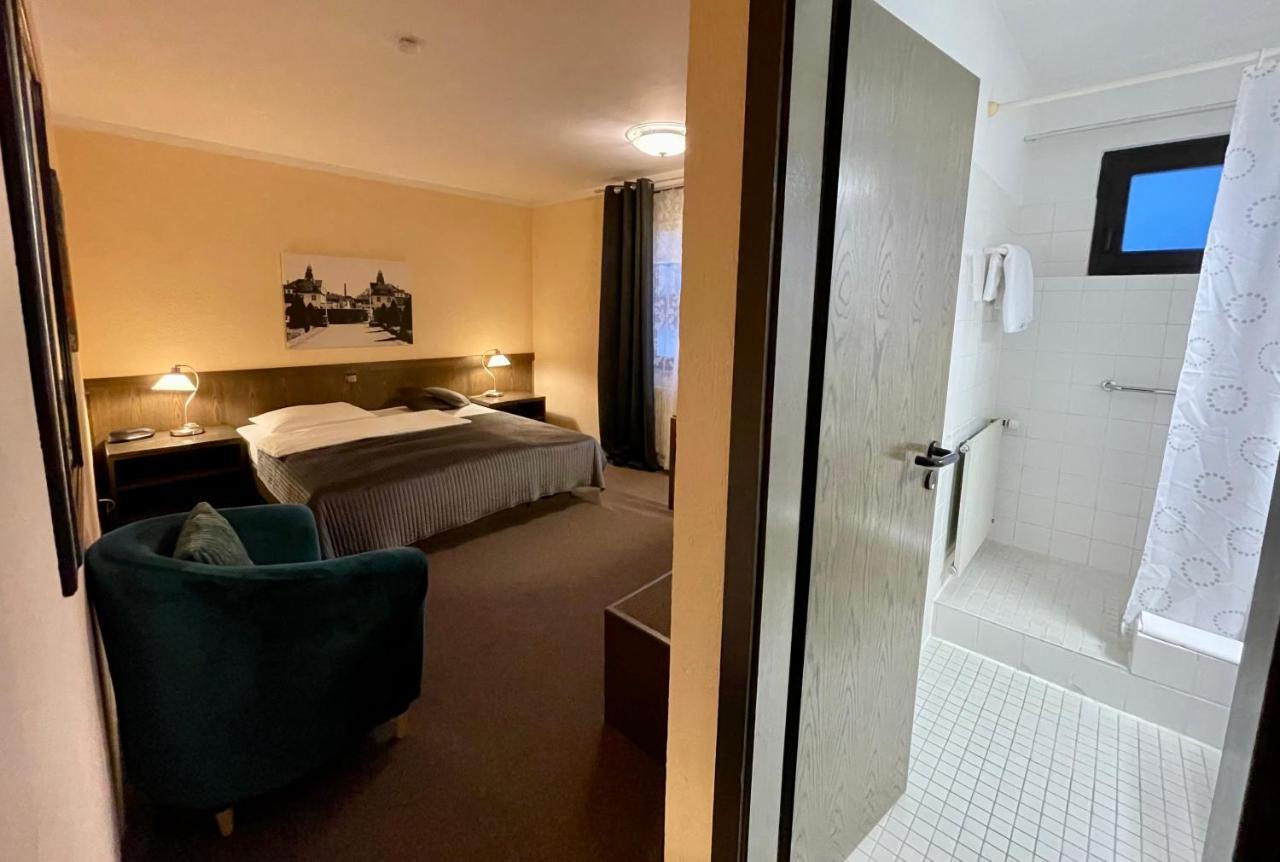 באד נאוהיים Hotel Brunnenhof מראה חיצוני תמונה