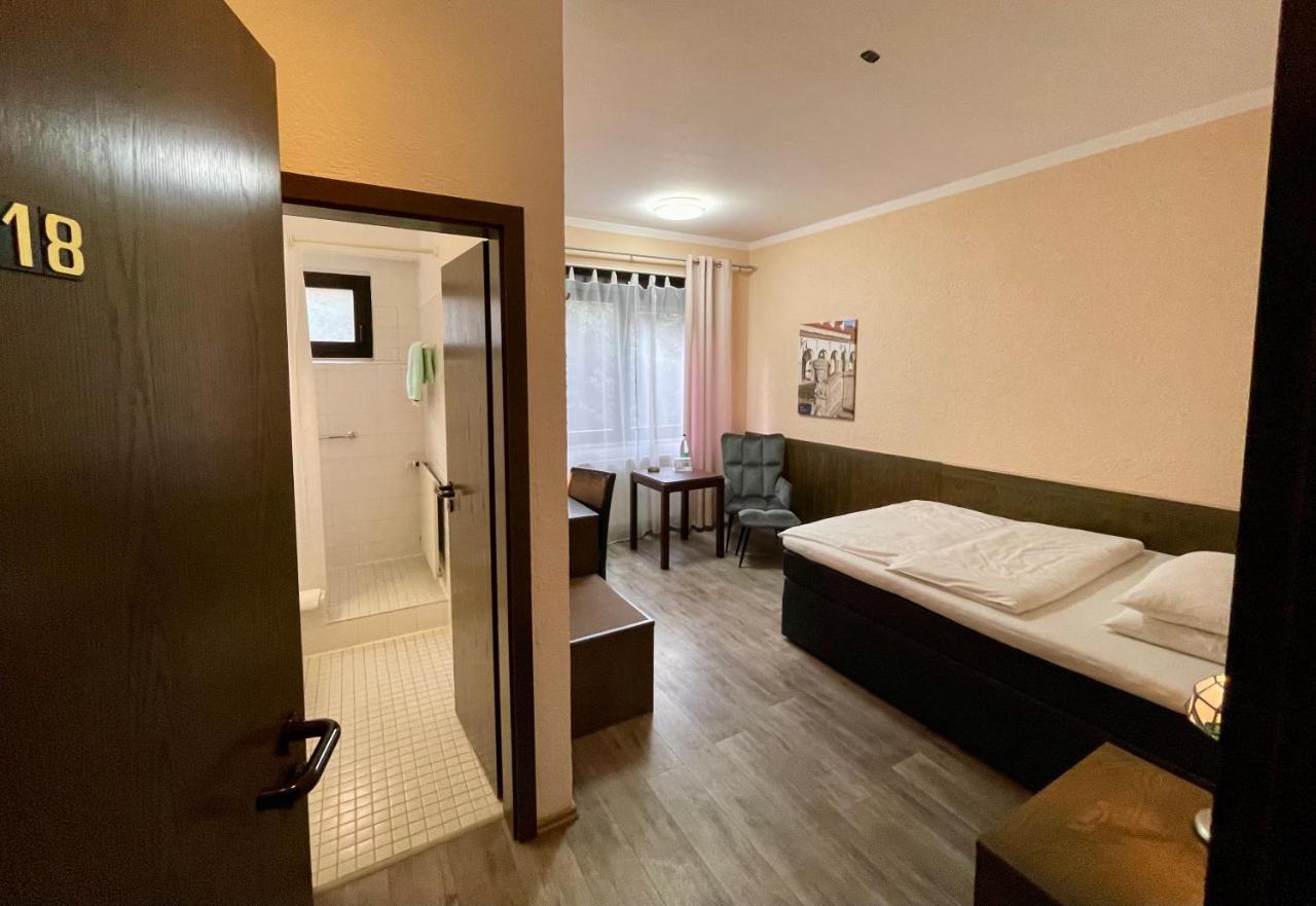 באד נאוהיים Hotel Brunnenhof מראה חיצוני תמונה