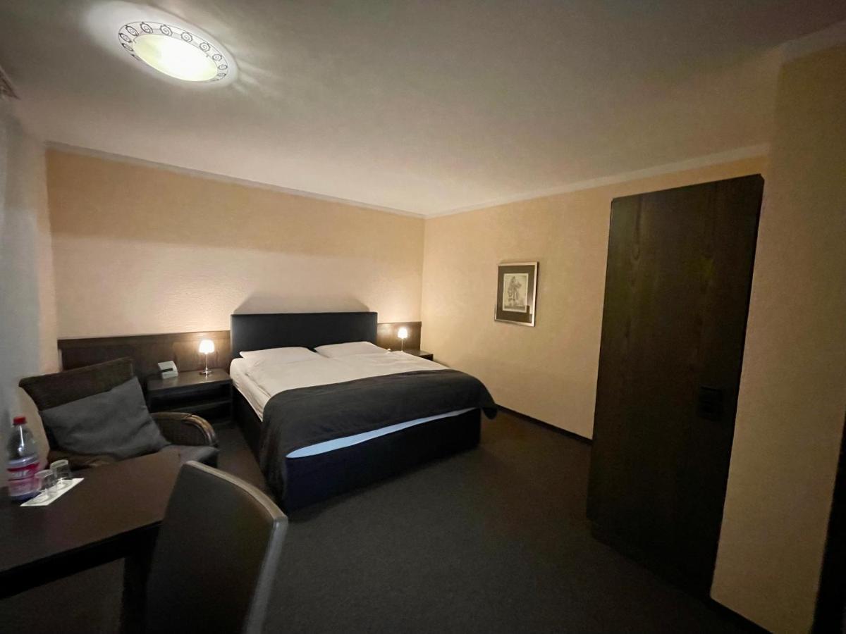 באד נאוהיים Hotel Brunnenhof מראה חיצוני תמונה