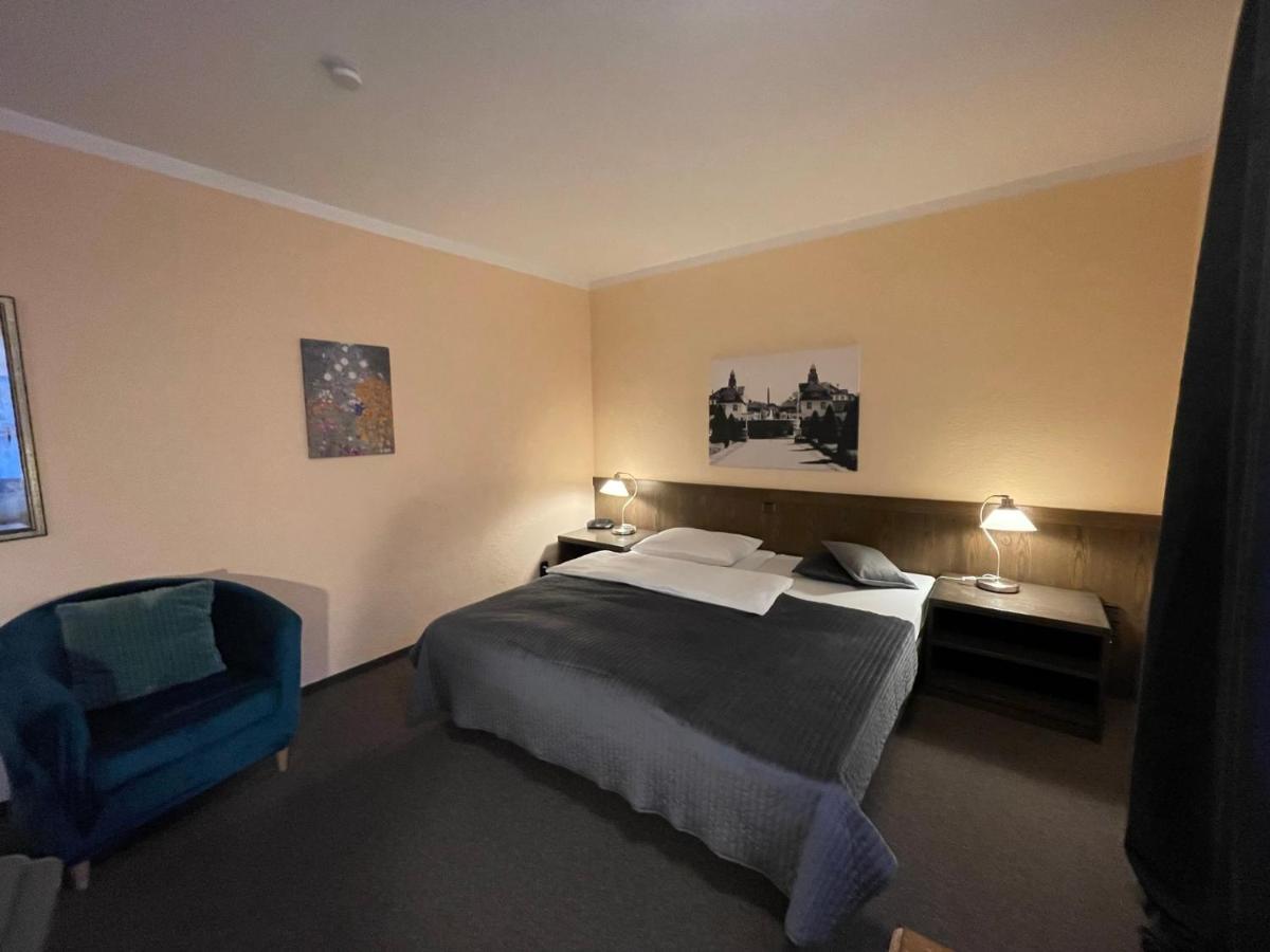 באד נאוהיים Hotel Brunnenhof מראה חיצוני תמונה