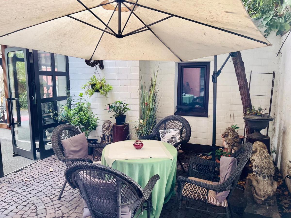 באד נאוהיים Hotel Brunnenhof מראה חיצוני תמונה