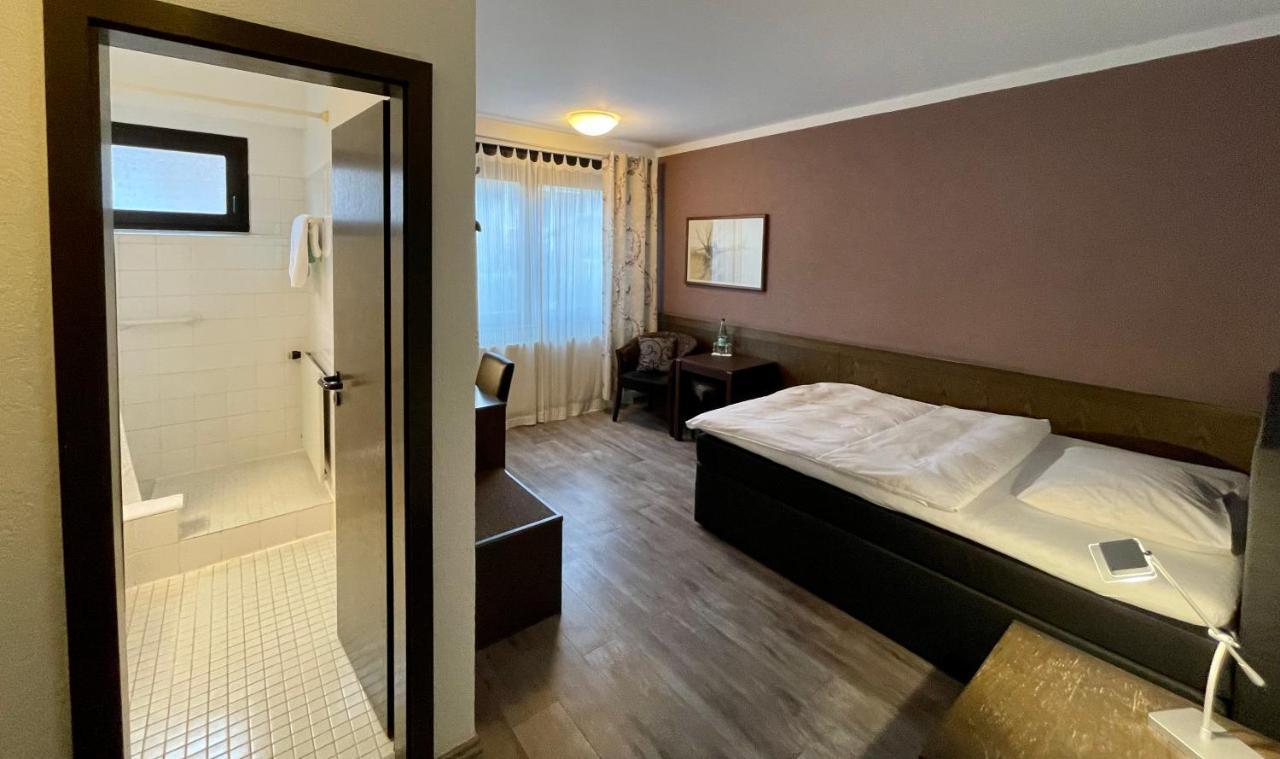 באד נאוהיים Hotel Brunnenhof מראה חיצוני תמונה