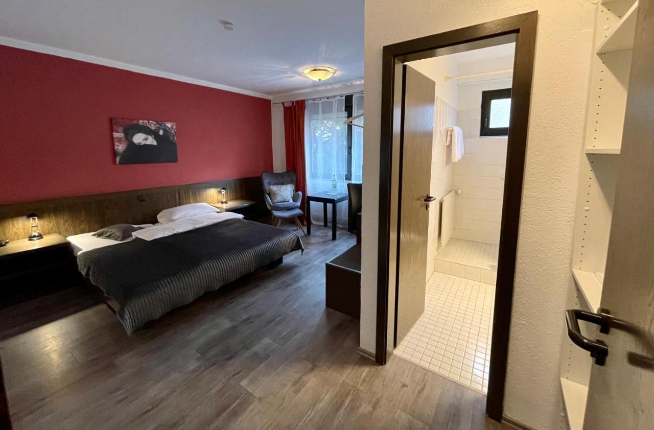 באד נאוהיים Hotel Brunnenhof מראה חיצוני תמונה
