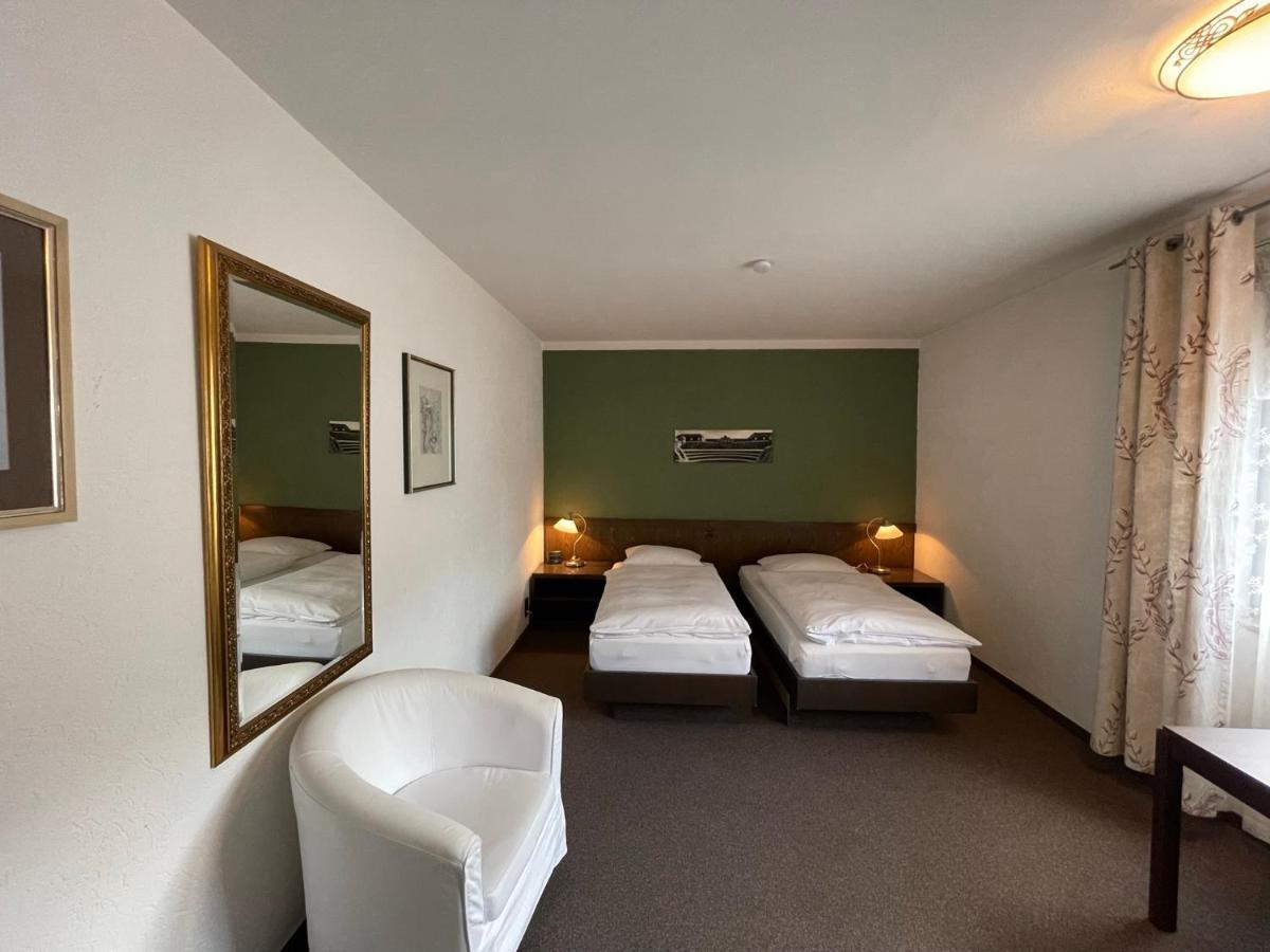 באד נאוהיים Hotel Brunnenhof מראה חיצוני תמונה