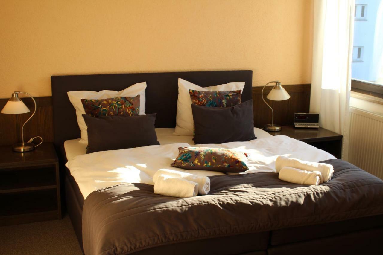 באד נאוהיים Hotel Brunnenhof מראה חיצוני תמונה